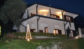 Le Grigne Guesthouse - The Garden Oliveto Lario